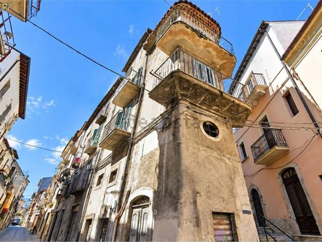 Appartamento in vendita a Pratola Peligna, L'Aquila