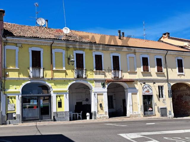 Appartamento in vendita a Cava Manara, Lombardia