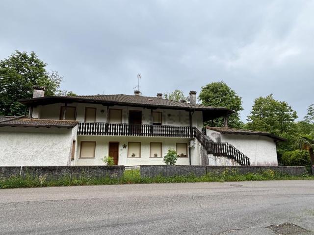 Appartamento in vendita a Clauzetto, Friuli-Venezia Giulia