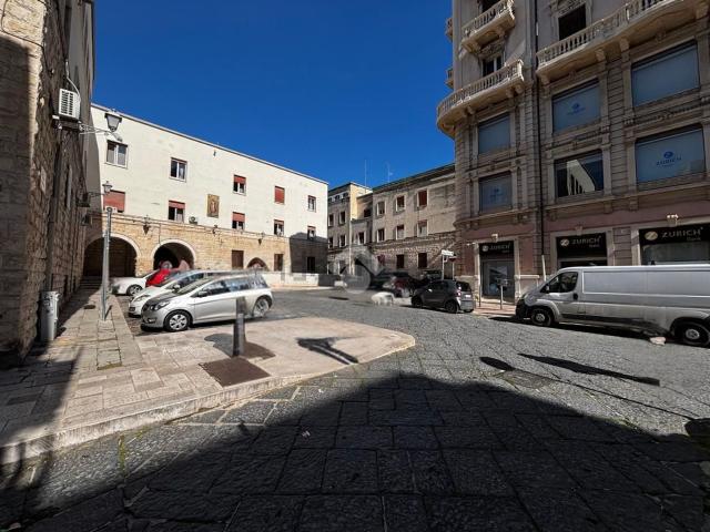 Appartamento in vendita a Municipio 1, Puglia