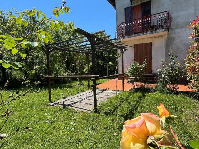 Appartamento in vendita a Casella, Liguria