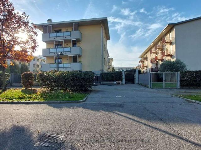 Appartamento in vendita a Cernusco Sul Naviglio, Lombardia
