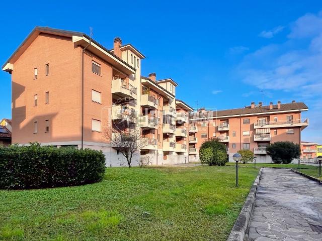 Appartamento in vendita a Tribiano, Lombardia