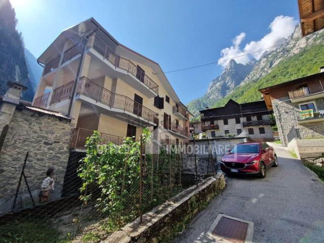 Appartamento in vendita a Val Masino, Lombardia