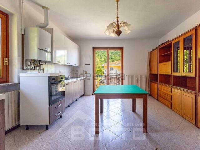 Appartamento in vendita a Brovello-Carpugnino, Piemonte