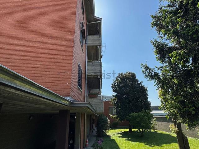 Appartamento in vendita a Cornaredo, Lombardia