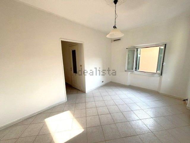 Appartamento in vendita a Campomorone, Genova