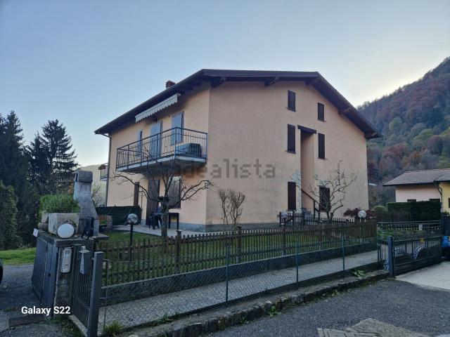 Appartamento in vendita a Comunità Montana della Valle Brembana, Val Brembilla