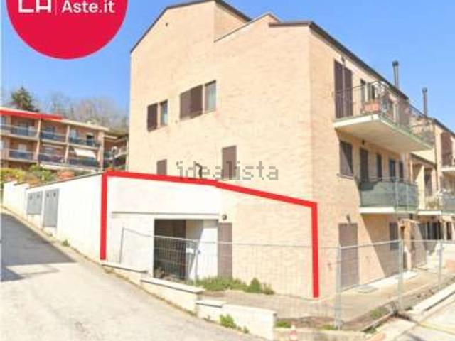 Appartamento in vendita a Tirassegno, Marche