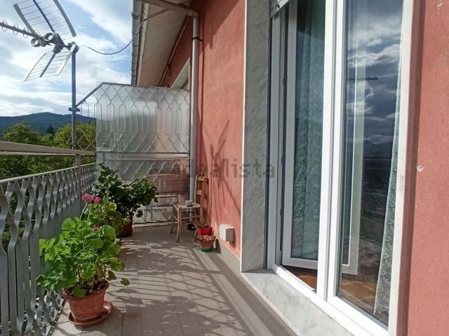 Appartamento in vendita a Casella, Liguria