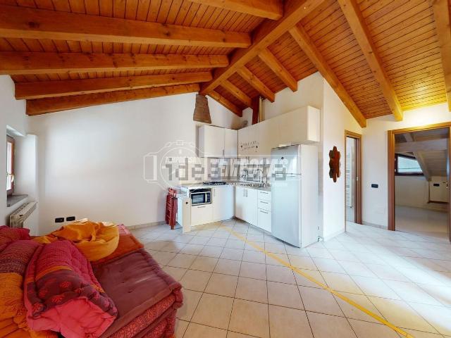 Appartamento in vendita a Monello, Binago