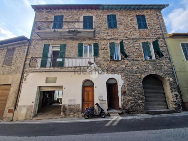 Appartamento in vendita a Badalucco, Liguria