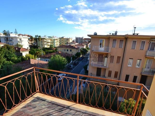 Appartamento in vendita a Bordighera, Liguria