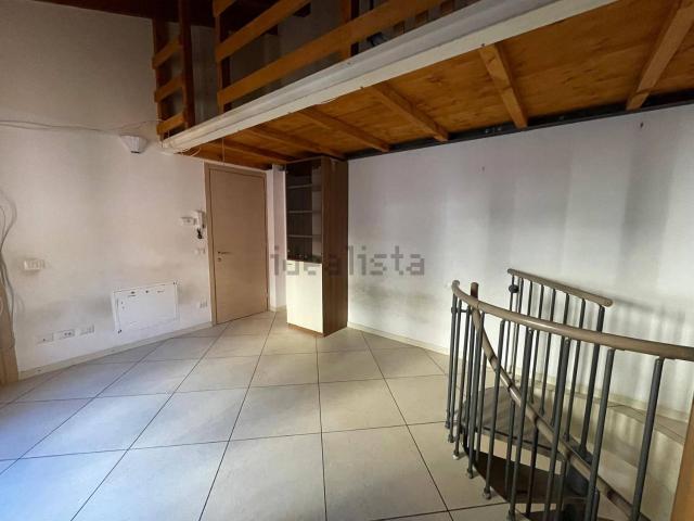 Appartamento in vendita a Galbiate, Lombardia