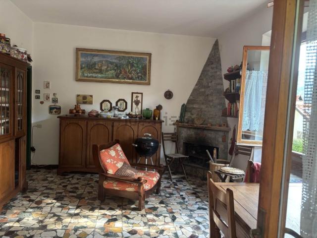 Appartamento in vendita a Tosi, Reggello
