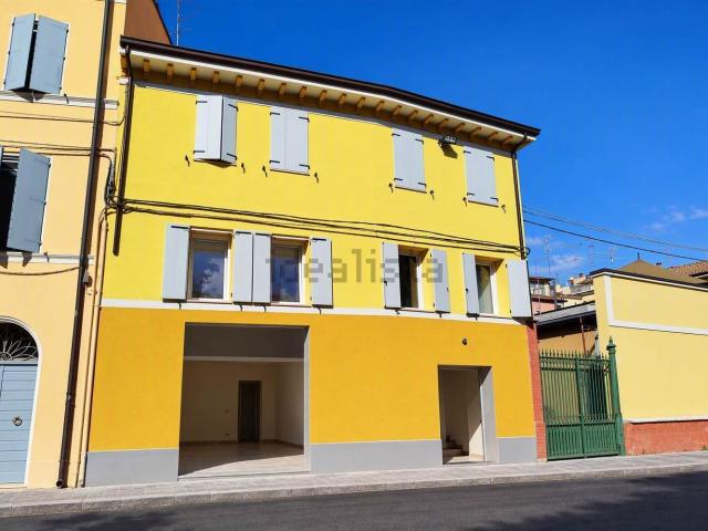 Appartamento in vendita a Mirandola, Modena
