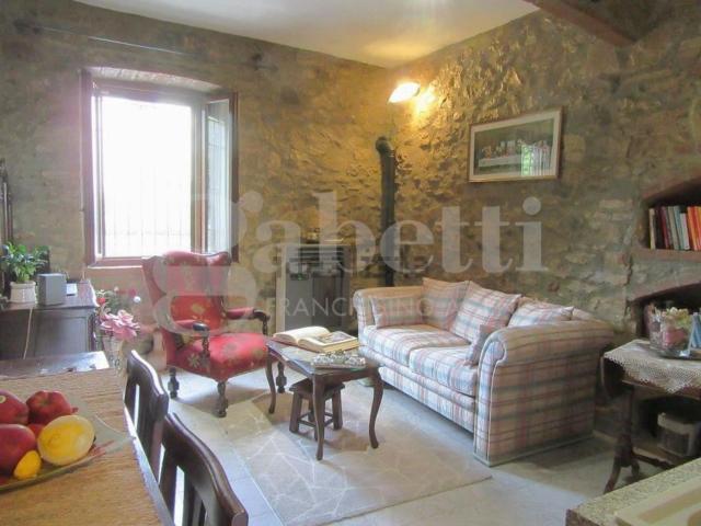 Appartamento in vendita a Bivio Di Ravi, Toscana
