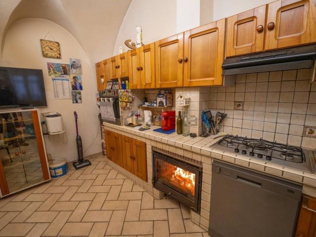Appartamento in vendita a Pompeiana, Liguria