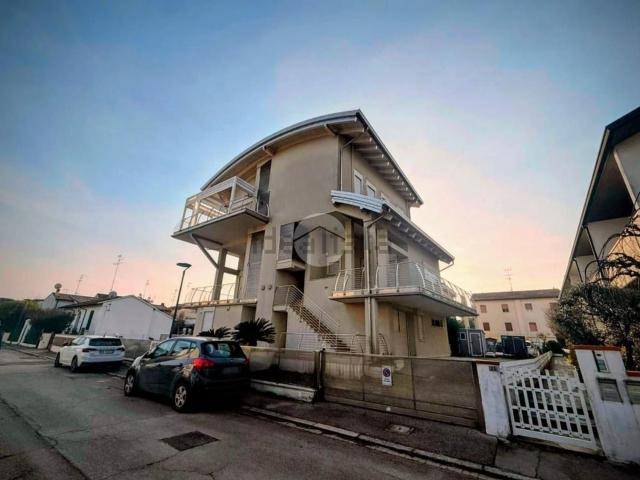 Appartamento in vendita a Ravenna, Reggio Emilia