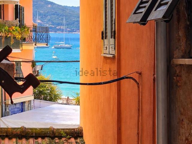 Appartamento in vendita a Carbognano, Lerici