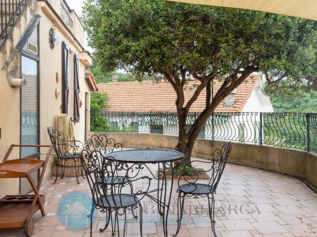 Appartamento in vendita a Costa, Celle Ligure
