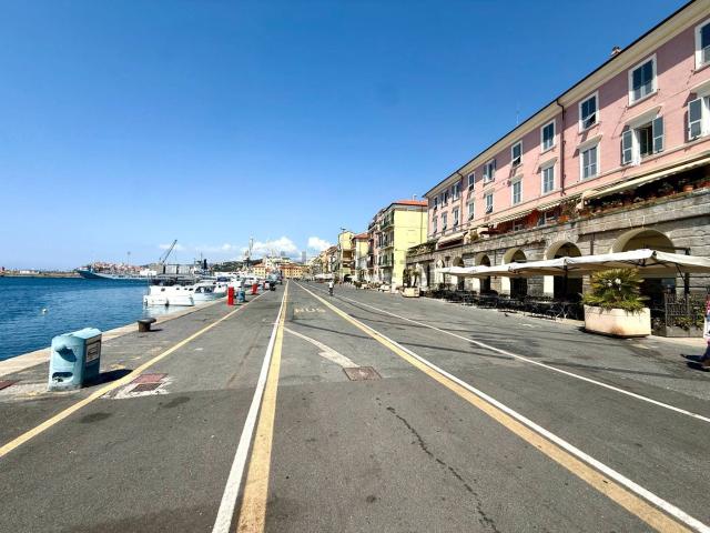 Appartamento in vendita a Imperia, Liguria