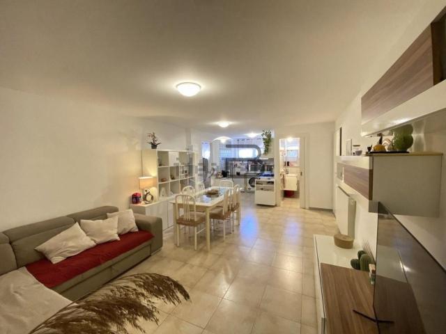 Appartamento in vendita a Marina di Carrara, Carrara