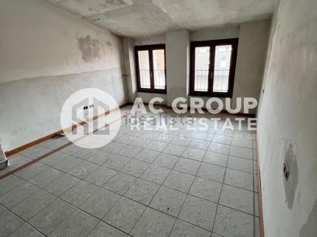 Appartamento in vendita a Solaro, Lombardia