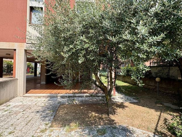 Appartamento in vendita a Palazzina, Brenzone