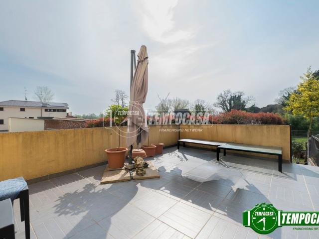 Appartamento in vendita a Carpiano, Lombardia