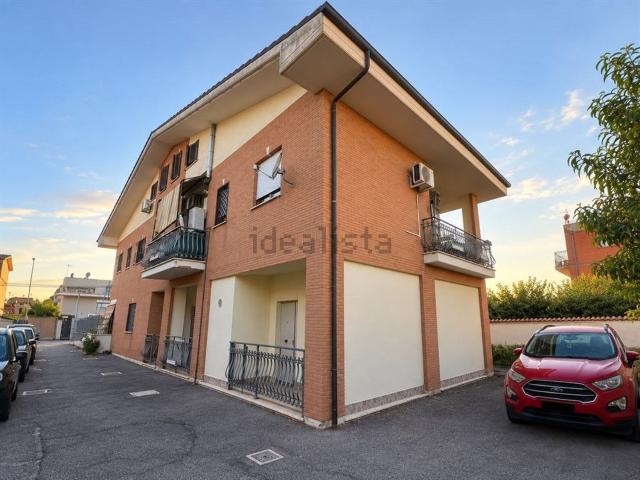 Appartamento in vendita a San Vittorino, Roma