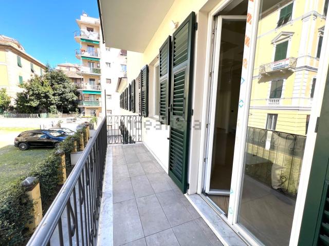 Appartamento in vendita a Medio Ponente, Serra Riccò