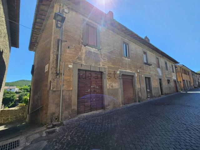 Appartamento in vendita a Viterbo, Lazio
