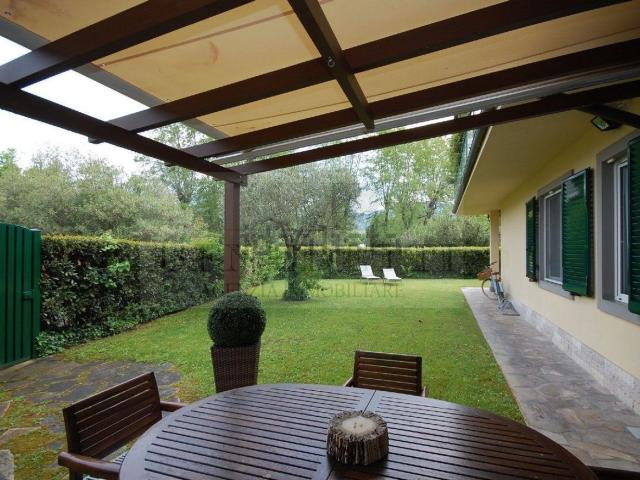 Appartamento in vendita a Tonfano, Toscana