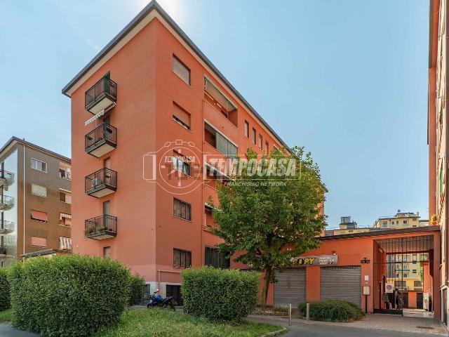 Appartamento in vendita a Ronchetto Sul Naviglio, Milano