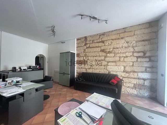 Appartamento in vendita a Centro storico, Brenzone