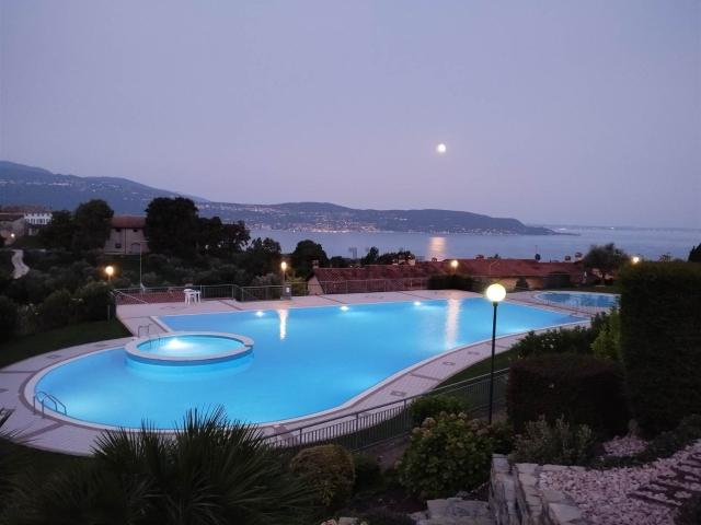 Appartamento in vendita a Comunità Montana Parco Alto Garda bresciano, Toscolano Maderno