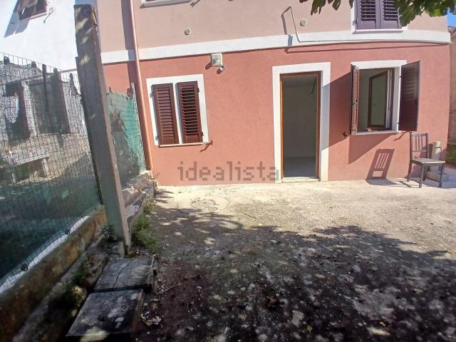 Appartamento in vendita a Borghetto, Monte San Vito
