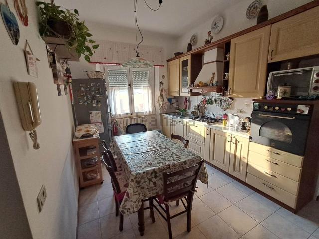Appartamento in vendita a Livorno, Toscana