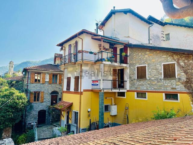 Appartamento in vendita a Rezzo, Liguria