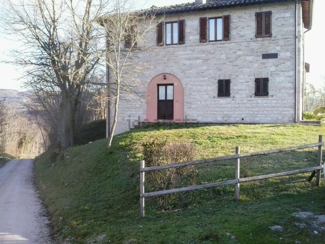 Appartamento in vendita a Urbino, Pesaro e Urbino