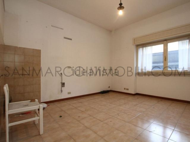 Appartamento in vendita a Pescarenico, Lecco