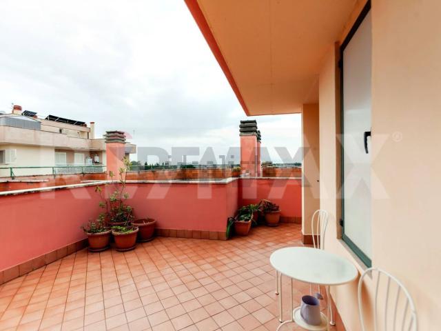 Attico in vendita a Campolimpido, Roma Capitale
