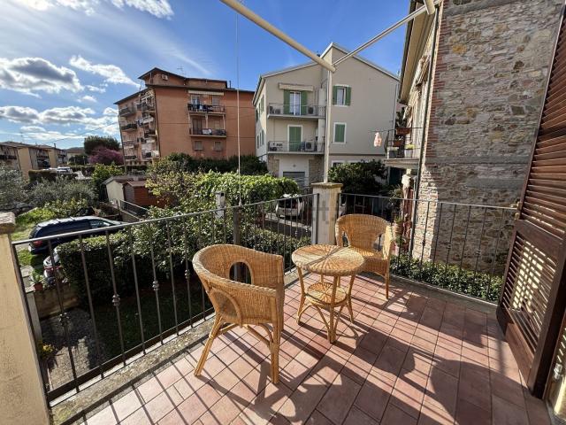 Appartamento in vendita a Suvereto, Toscana