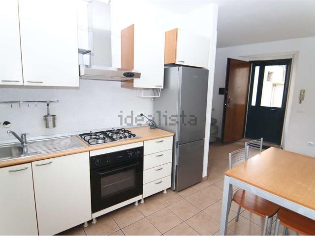 Appartamento in vendita a Cardano, Como