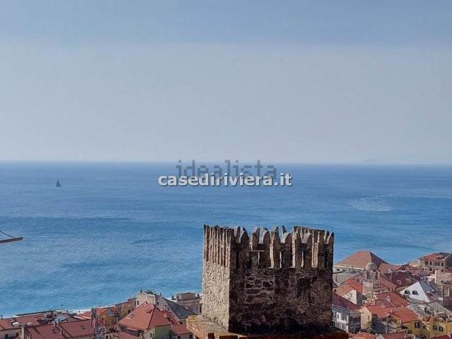 Appartamento in vendita a Finalmarina, Finale Ligure