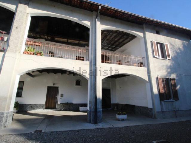 Appartamento in vendita a Lazzate, Monza e della Brianza