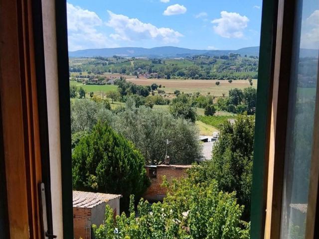 Appartamento in vendita a Acquaviva, Montepulciano