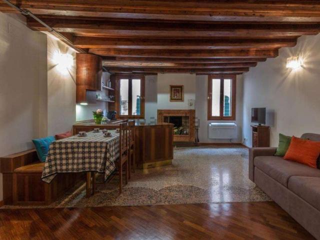 Appartamento in vendita a Venezia-Murano-Burano, Venezia
