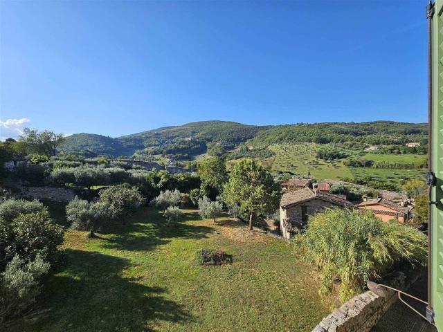 Appartamento in vendita a Castello al Monte, Marche